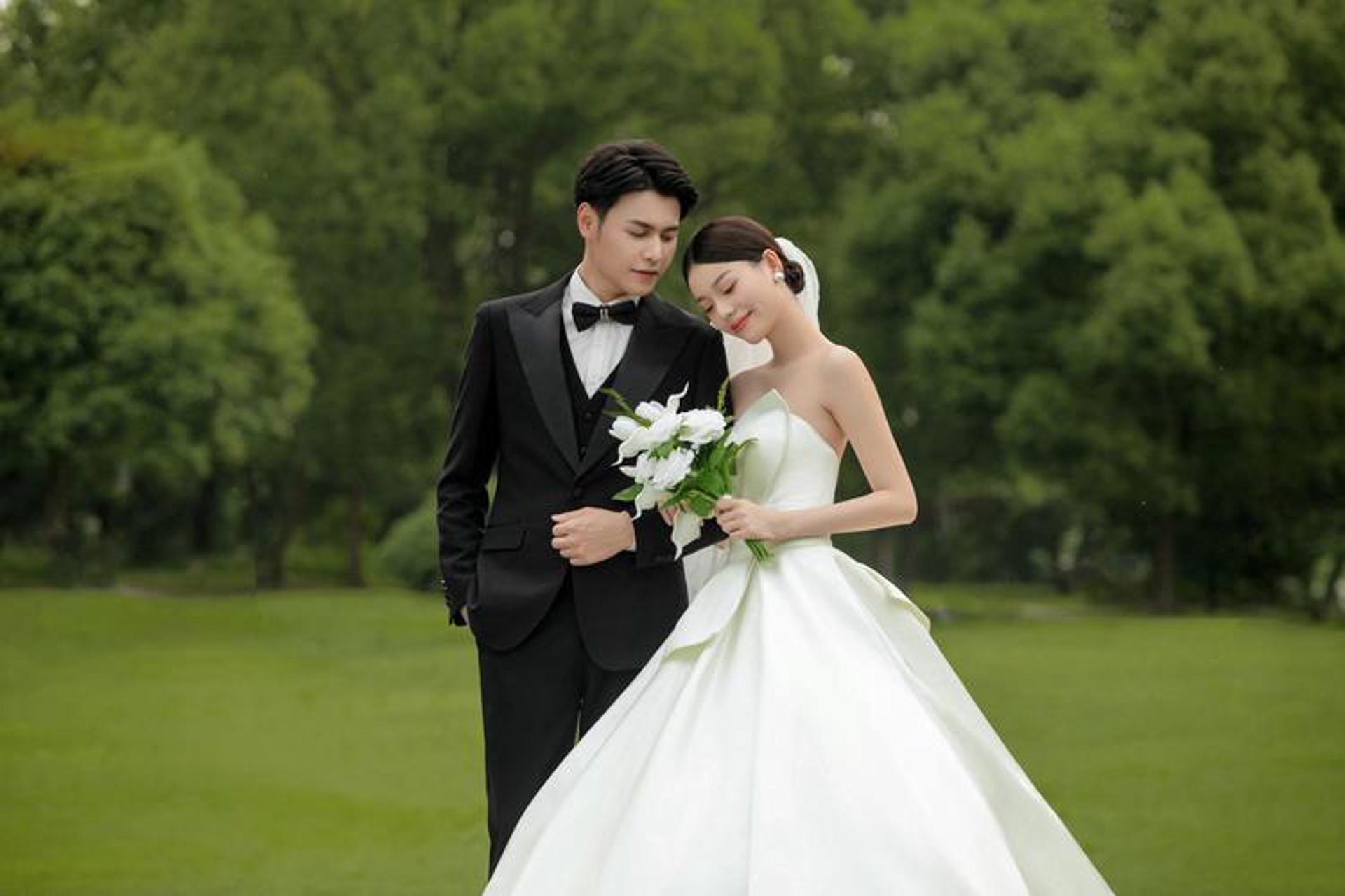 品鉴婚纱摄影